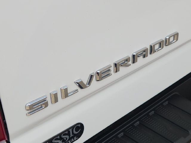 Used 2024 Chevrolet Silverado 2500 LT AWD/4WD image 9