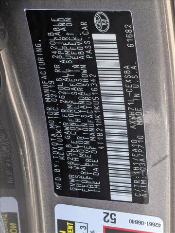 Used 2019 Toyota Camry SE image 25