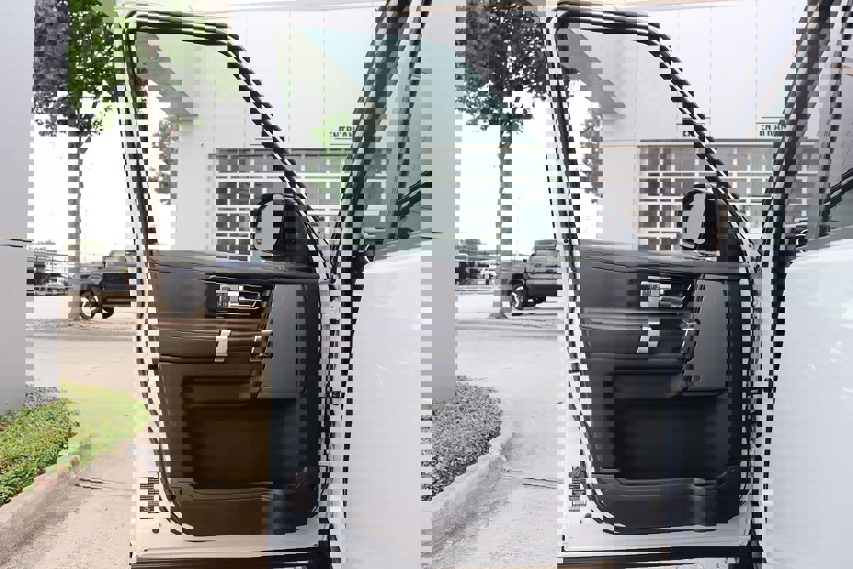 Used 2016 Land Rover LR4 HSE LUX image 46