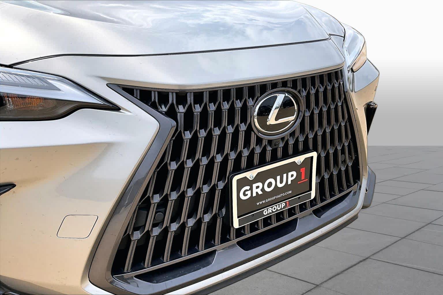 Certified 2025 Lexus NX 350 AWD w/ Accessory Package (2T) image 30