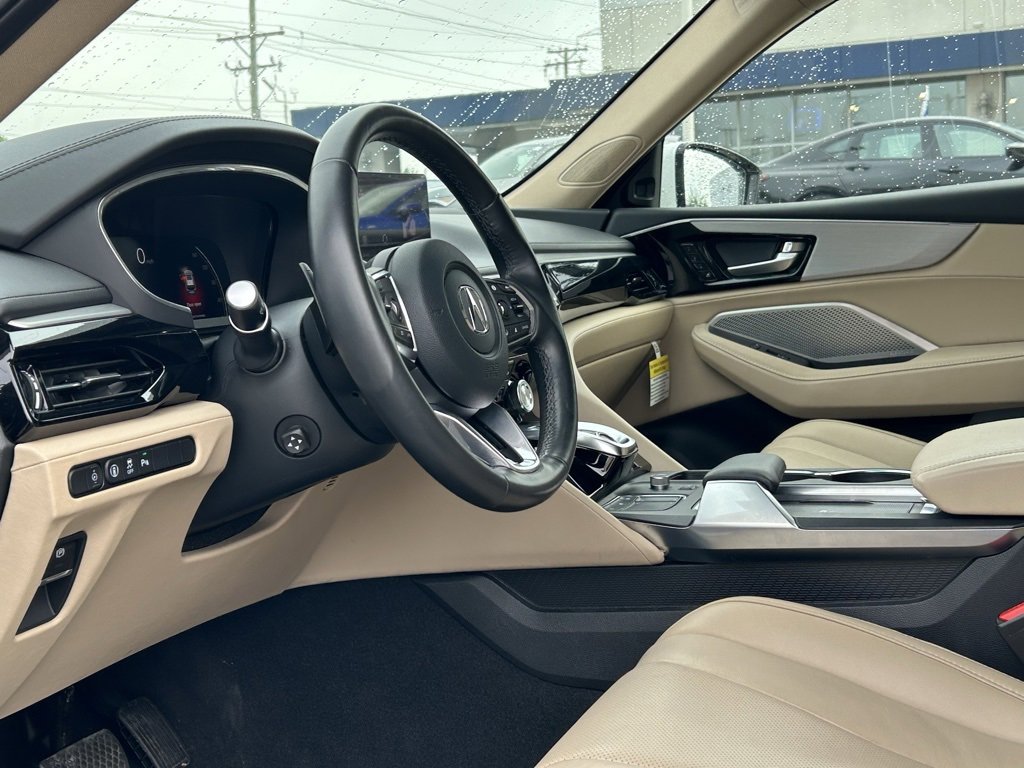 Used 2024 Acura MDX SH-AWD w/ Technology Package image 9