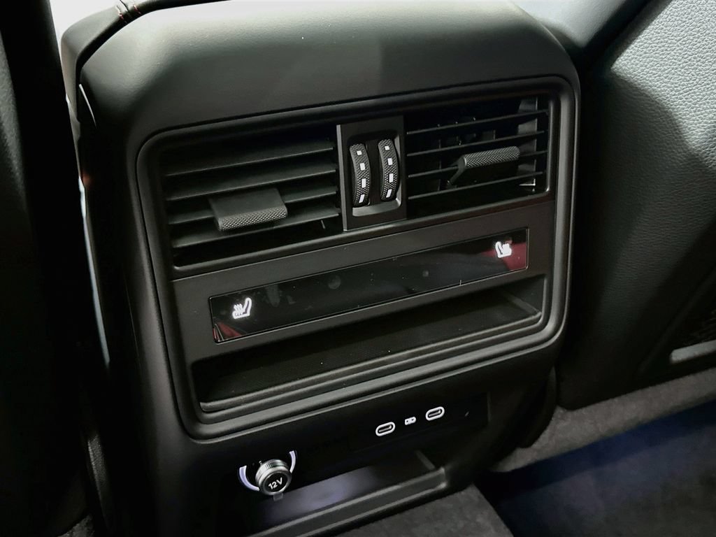 New 2026 Porsche Cayenne GTS AWD/4WD image 27