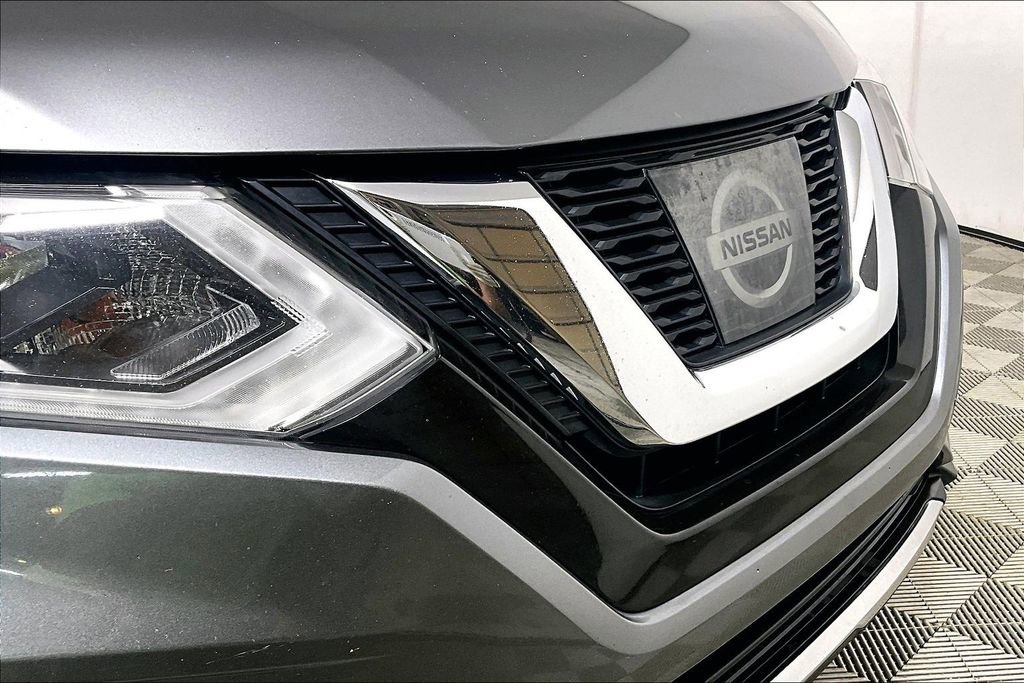 Used 2017 Nissan Rogue S w/ Appearance Package image 29