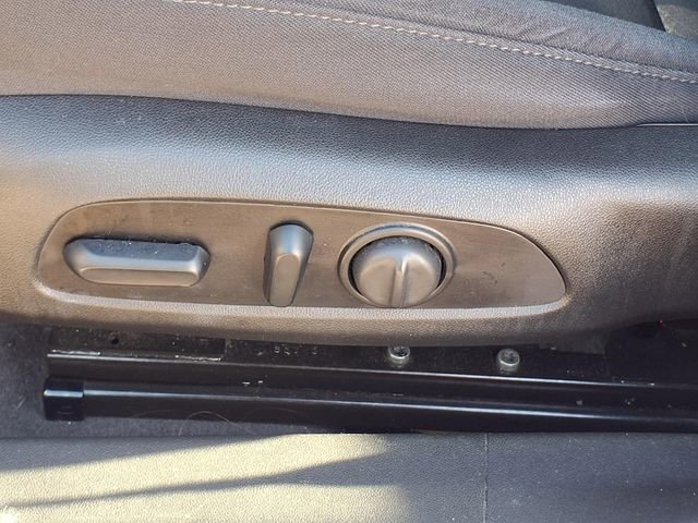 Used 2021 Chevrolet Malibu LT w/ Redline Edition image 4