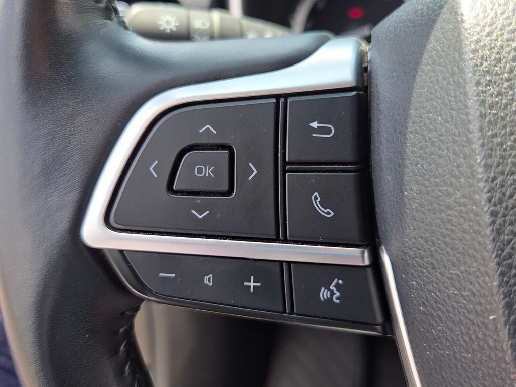 Used 2022 Toyota Highlander XSE FWD image 25