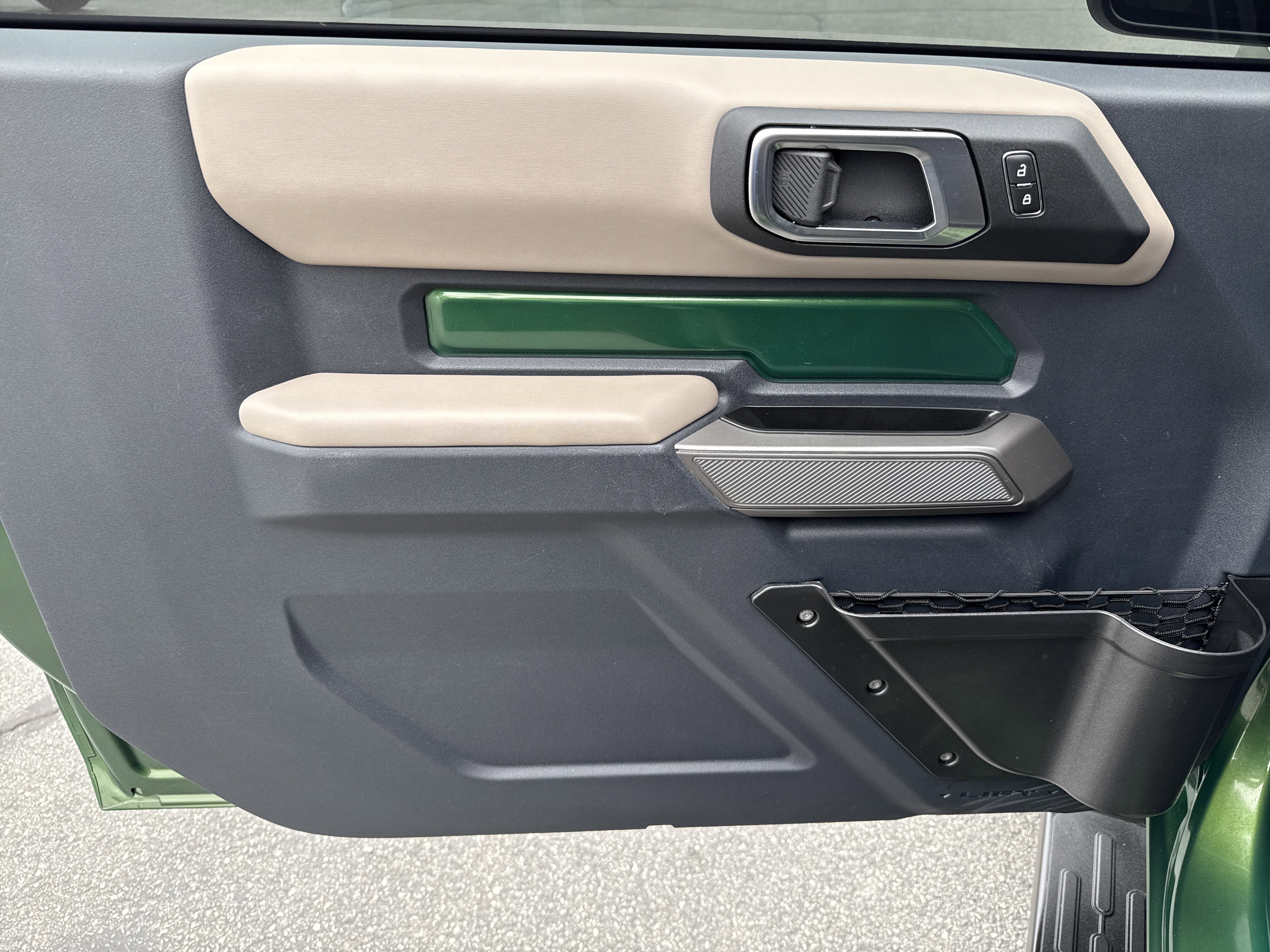 Used 2023 Ford Bronco Wildtrak image 16