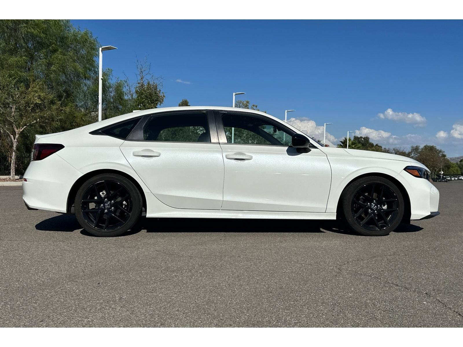 Used 2025 Honda Civic Sport image 4