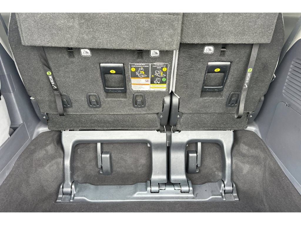 Used 2021 Toyota Sienna XLE FWD image 17