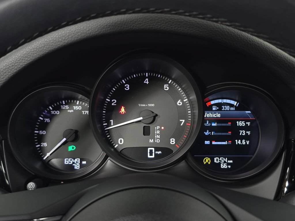Certified 2025 Porsche Macan AWD/4WD image 15