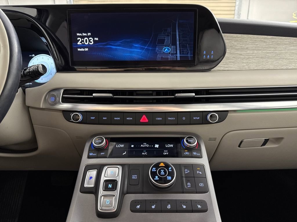 Used 2023 Hyundai Palisade Calligraphy image 19