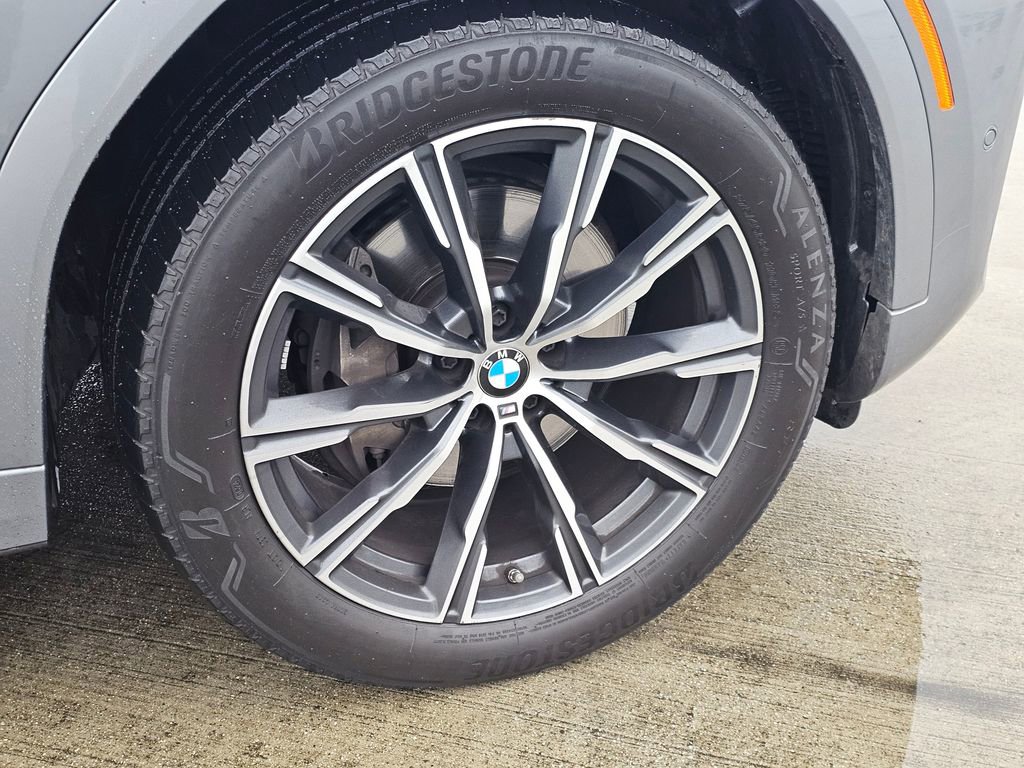Used 2024 BMW X6 xDrive40i image 9