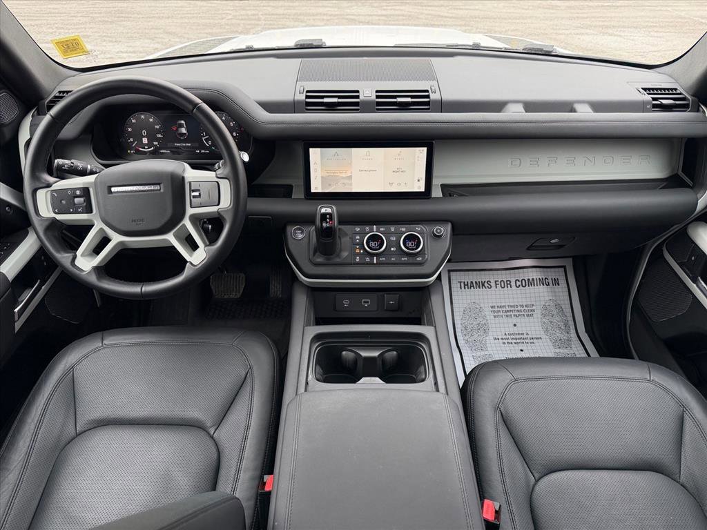 Used 2024 Land Rover Defender 110 S image 17