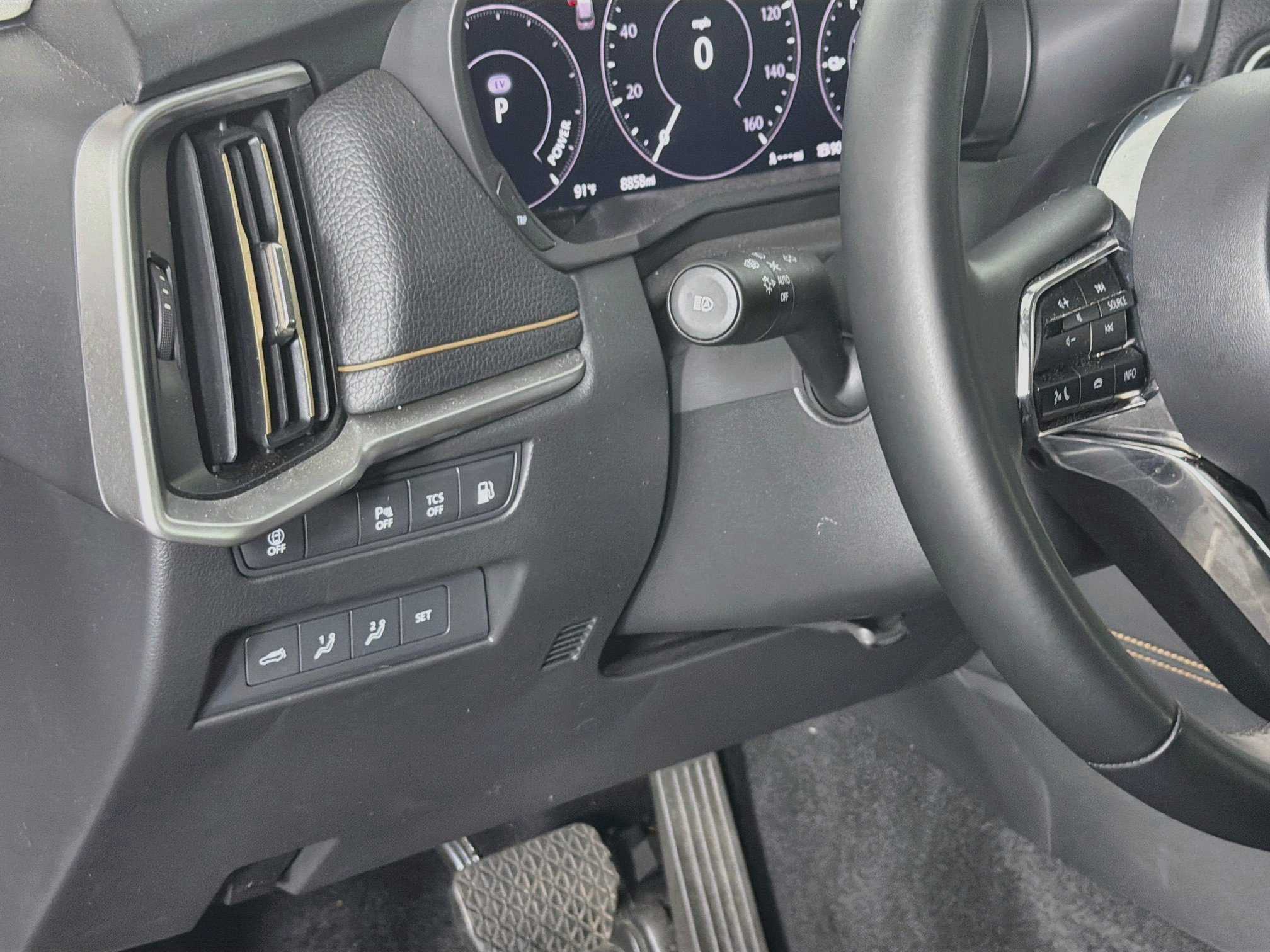 Used 2024 MAZDA CX-90 Plug-In Hybrid w/ Premium Pkg AWD/4WD image 17