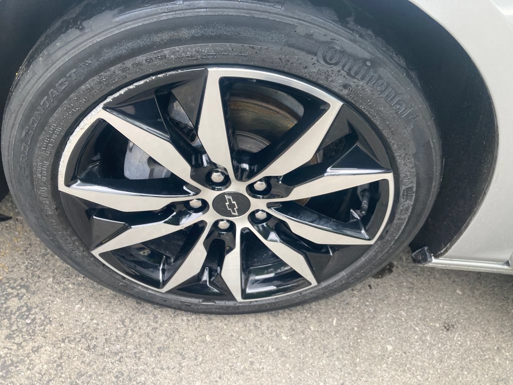 Used 2020 Chevrolet Malibu RS FWD image 34