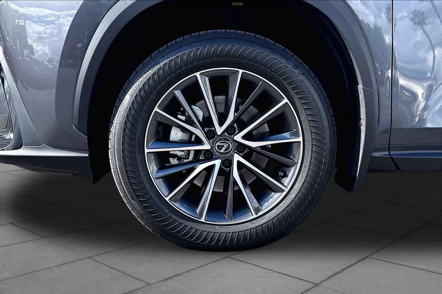Used 2025 Lexus NX 350h AWD w/ Accessory Package (2T) image 10