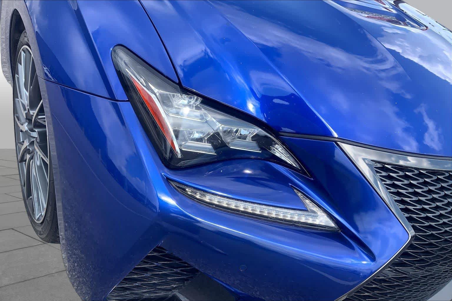 Used 2015 Lexus RC F w/ Performance Package RWD image 28