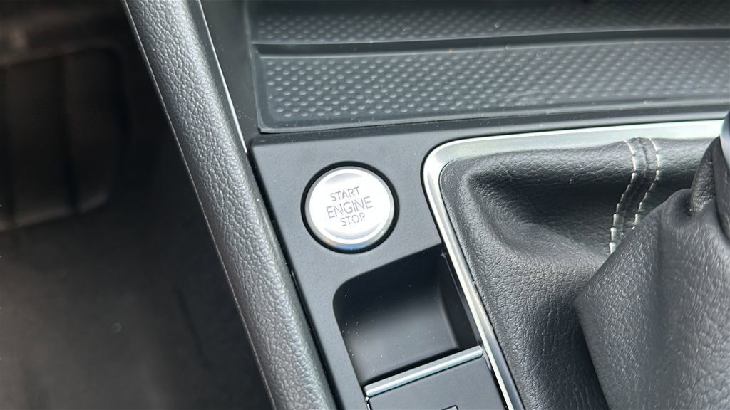 New 2026 Volkswagen Jetta SE FWD image 12