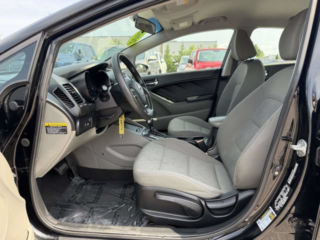 Used 2015 Kia Forte LX FWD image 10