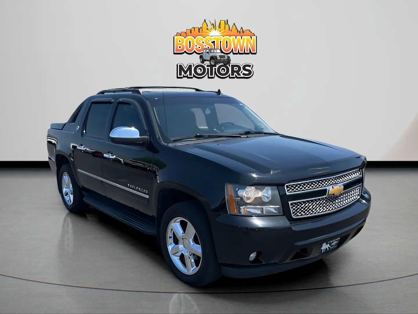 Used 2013 Chevrolet Avalanche LTZ AWD/4WD image 11