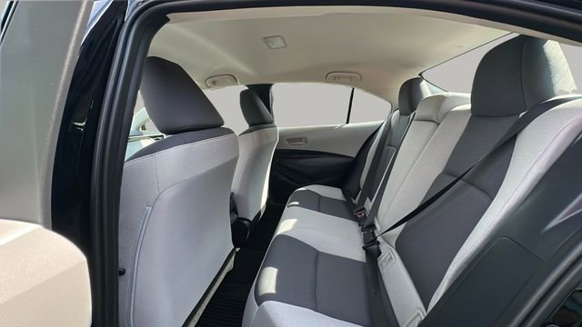 Used 2025 Toyota Corolla LE image 14