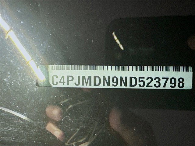 Used 2022 Jeep Cherokee Limited image 31