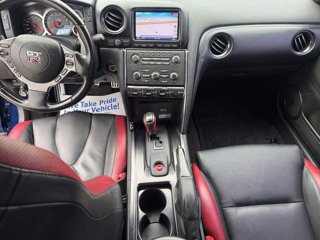 Used 2012 Nissan GT-R Black Edition image 11