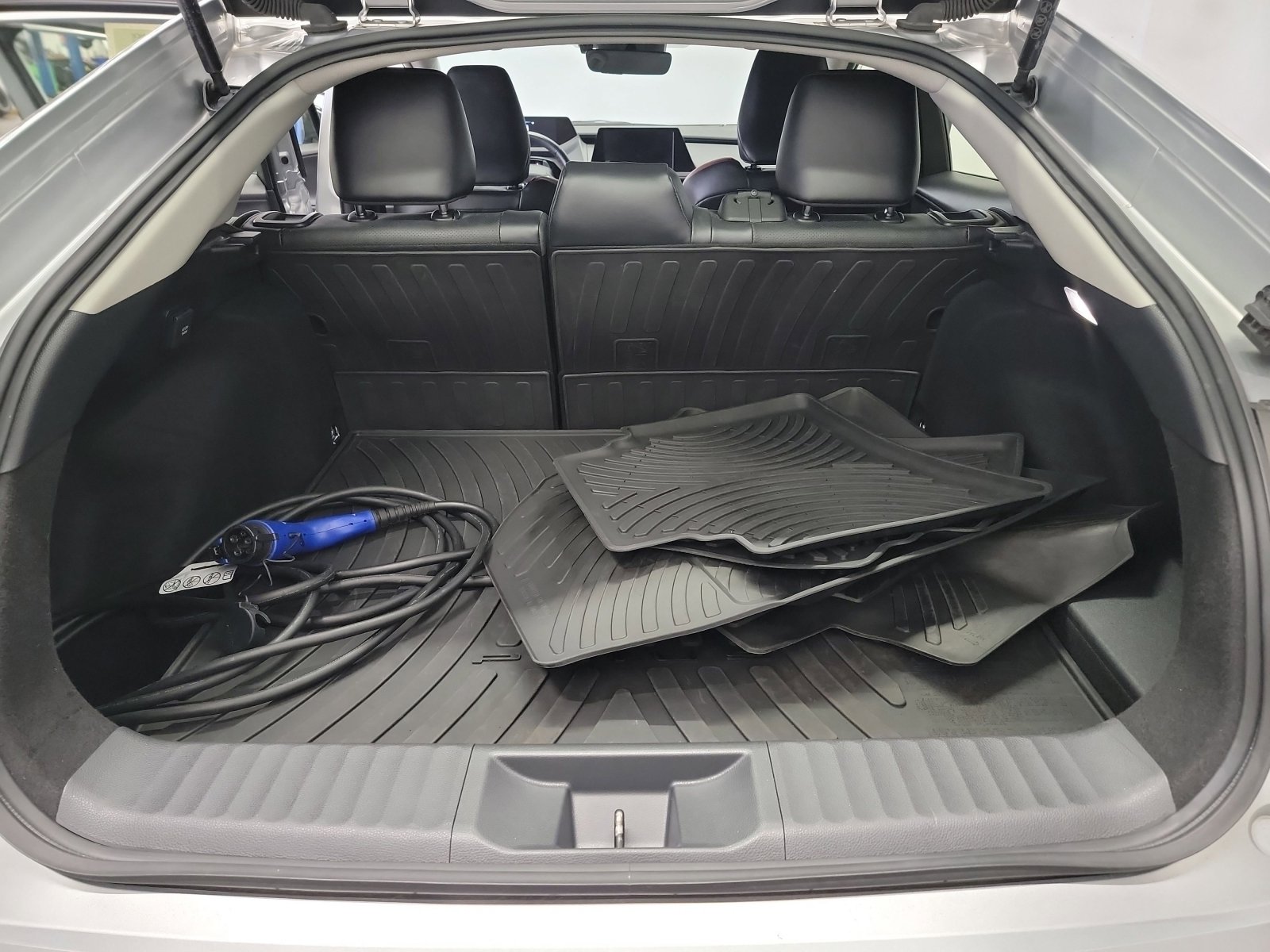 Used 2023 Toyota Prius Prime FWD image 25