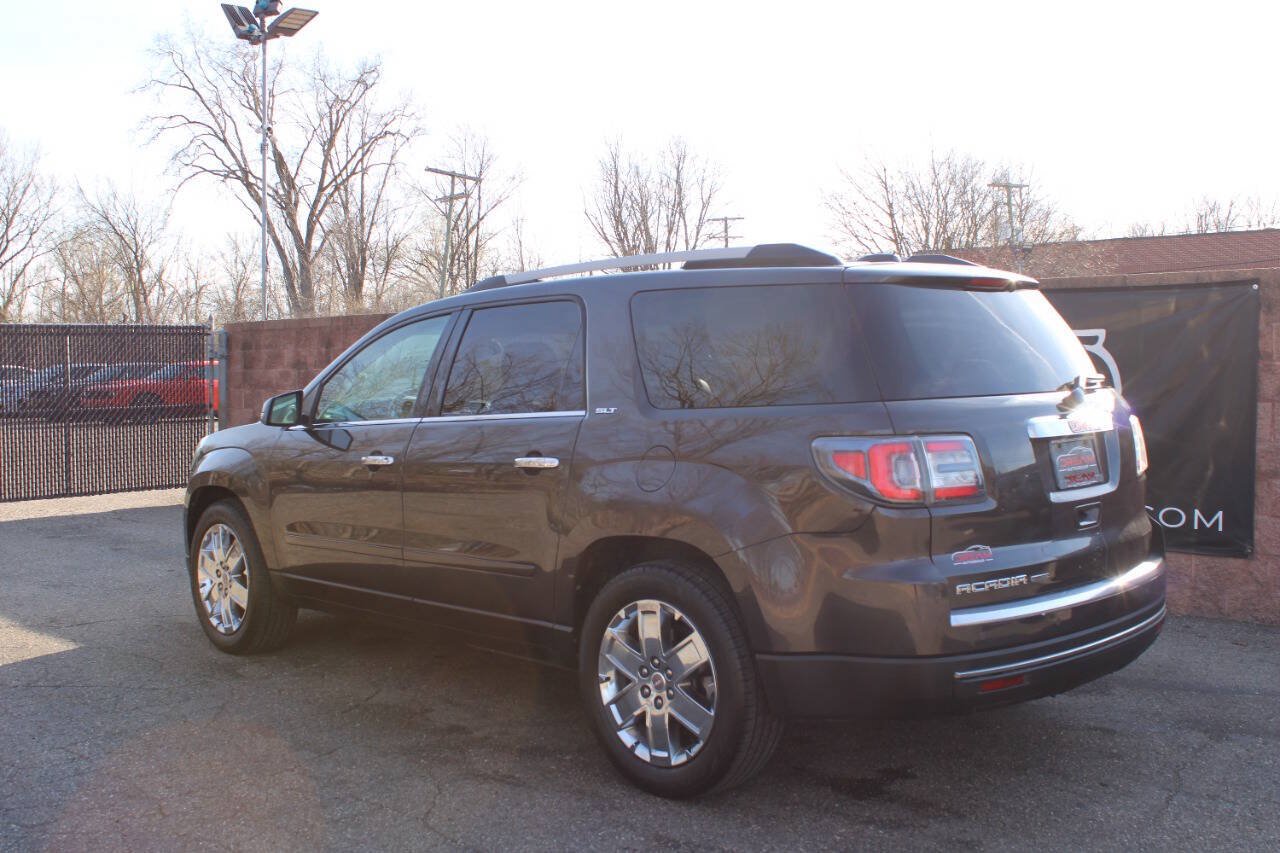 Used 2017 GMC Acadia Limited SLT FWD image 3