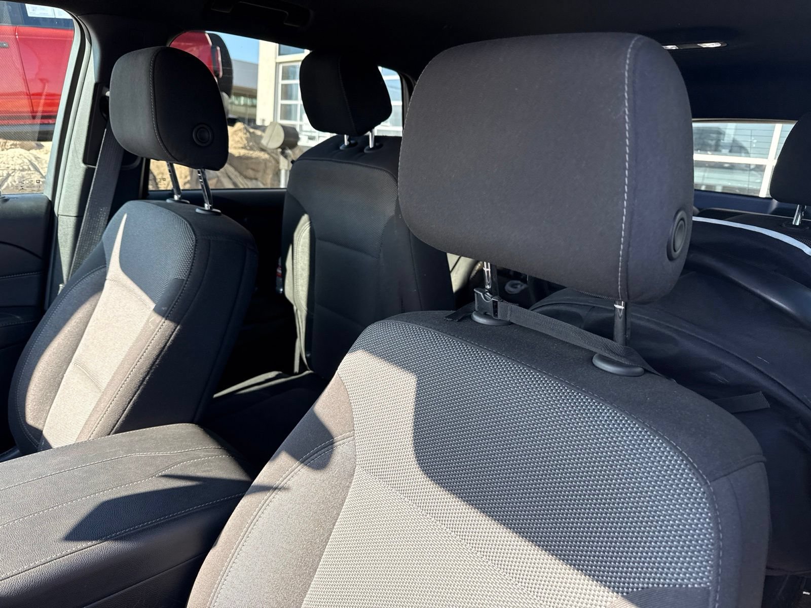 Used 2023 Chevrolet Traverse LT FWD image 14