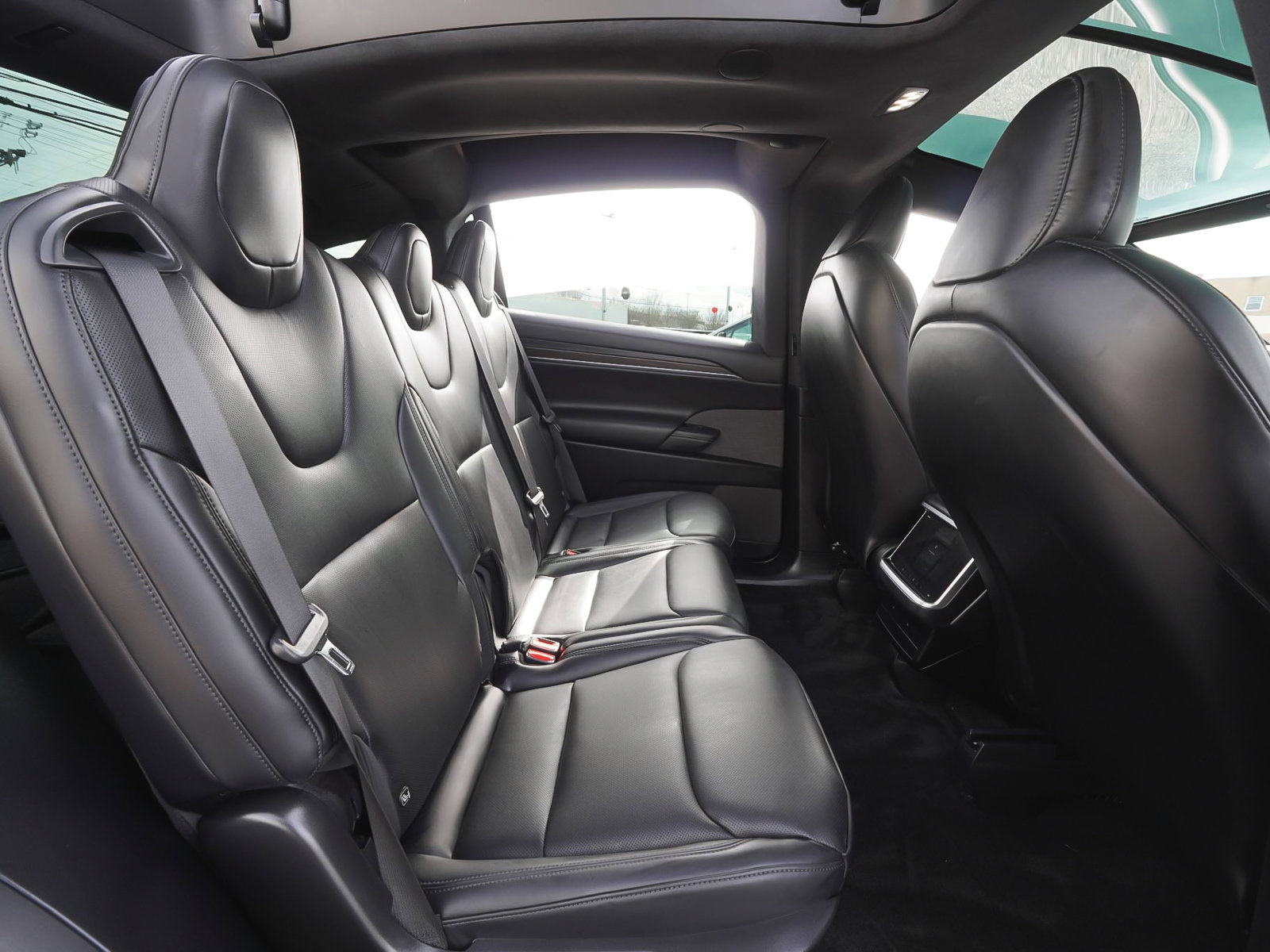 Used 2024 Tesla Model X image 38
