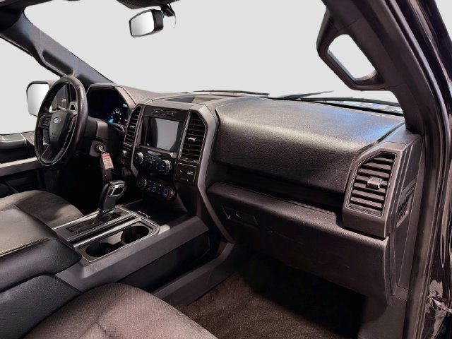 Used 2020 Ford F150 XLT w/ Equipment Group 302A Luxury AWD/4WD image 25