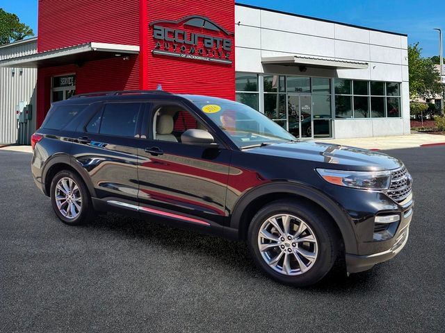 Used 2020 Ford Explorer XLT w/ Equipment Group 202A RWD image 7