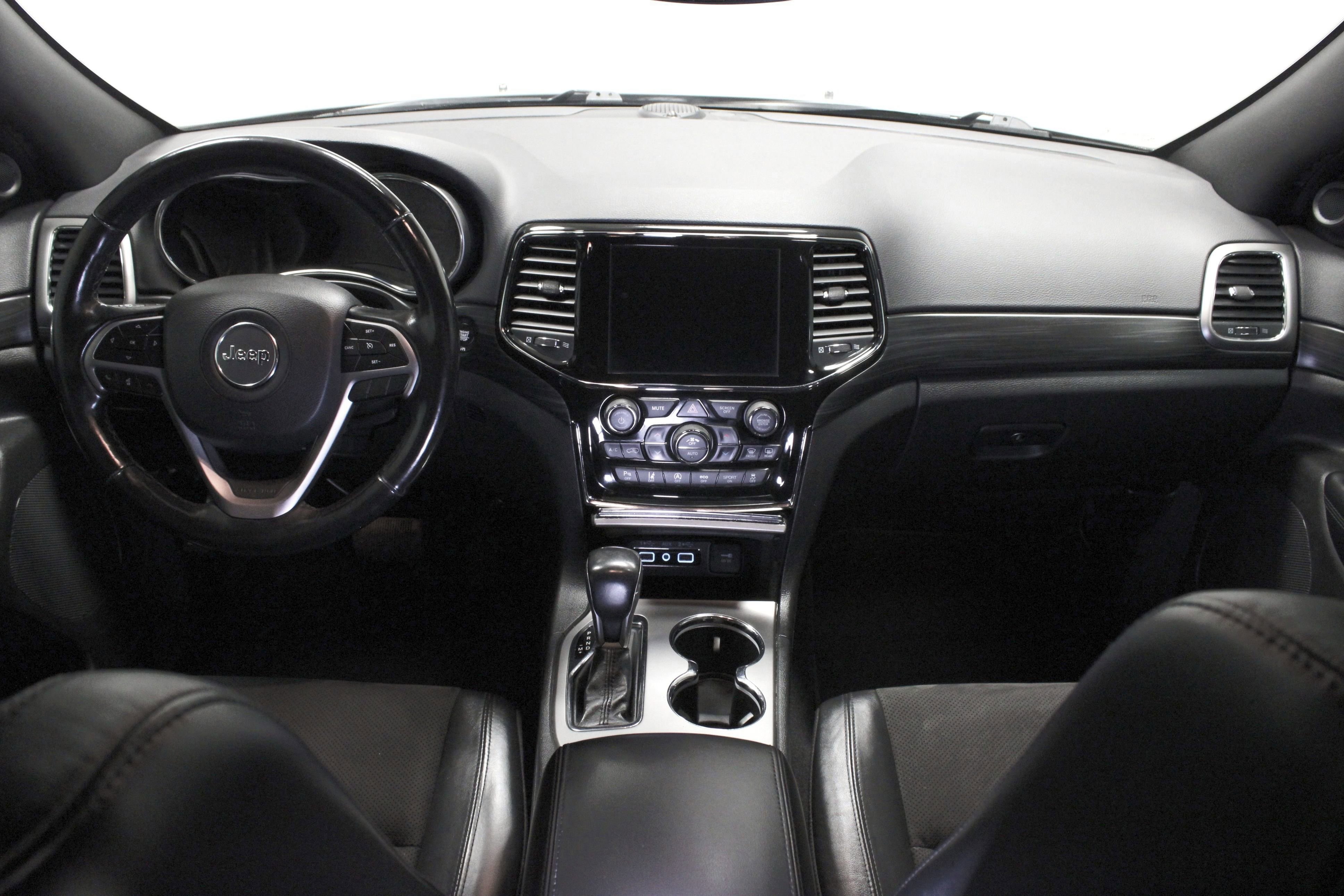Used 2020 Jeep Grand Cherokee Altitude RWD image 20