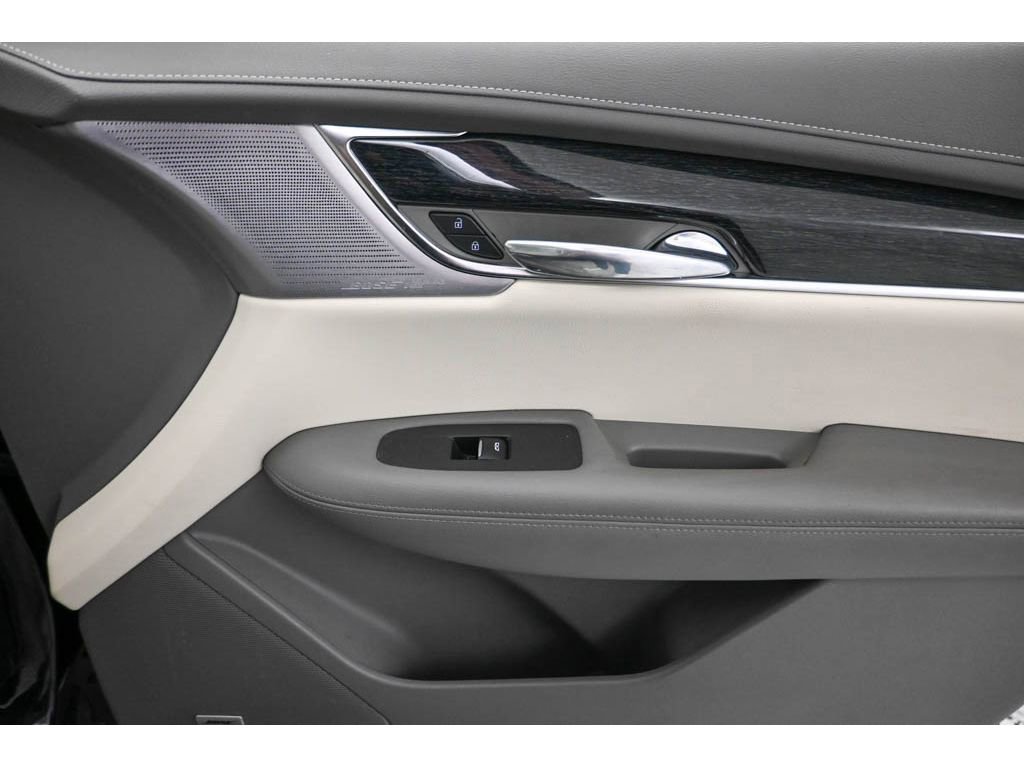 Used 2022 Cadillac XT6 Premium Luxury w/ Technology Package image 17