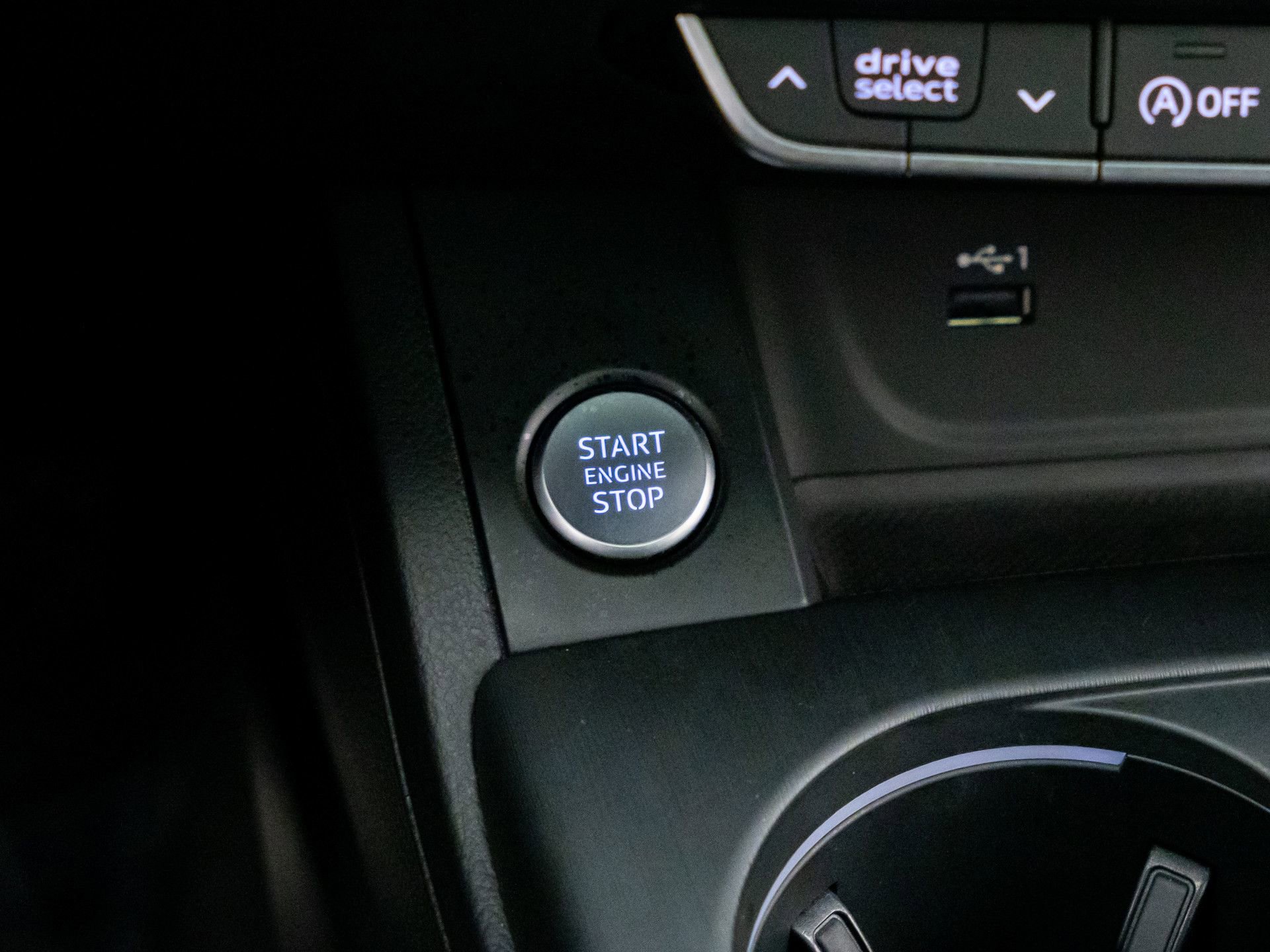 Used 2018 Audi A4 2.0T Premium Plus w/ Premium Plus Package image 23