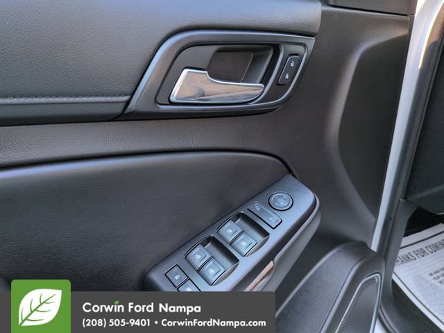 Used 2017 Chevrolet Suburban LS RWD image 11