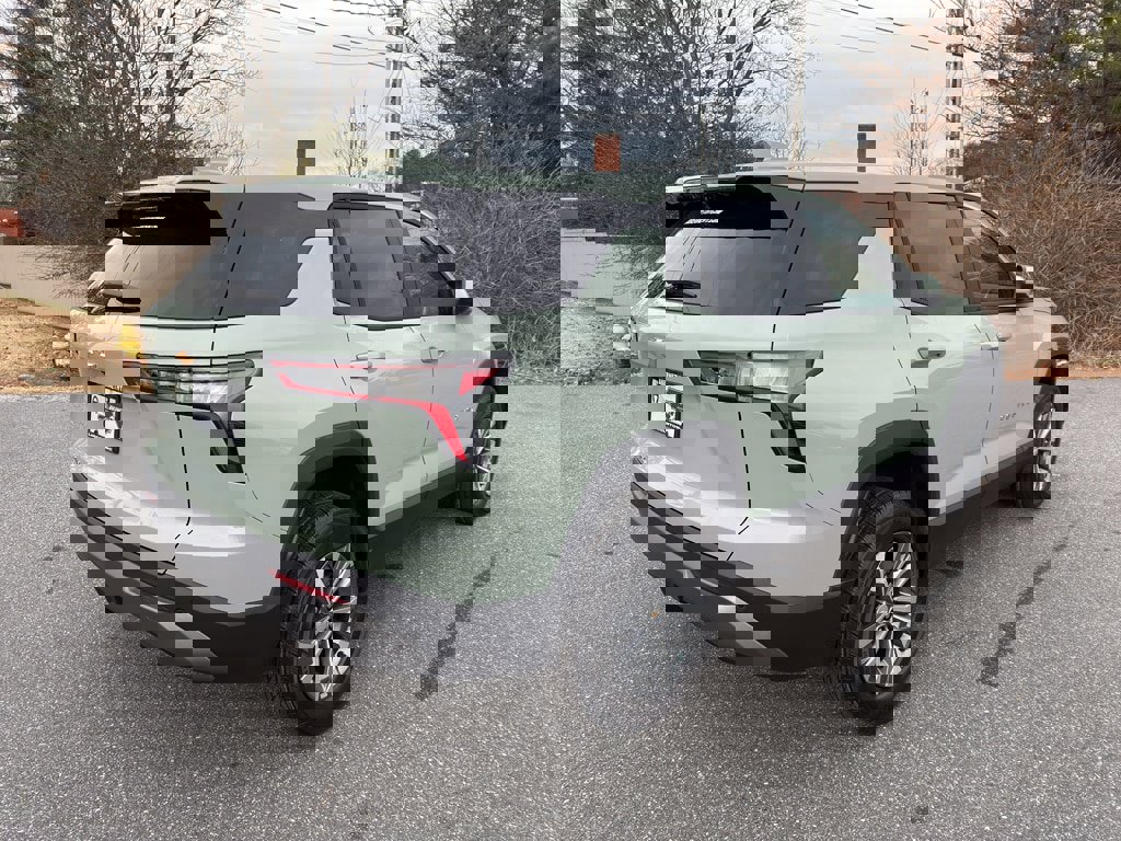 New 2026 Chevrolet Equinox LT w/ Convenience Package II image 5