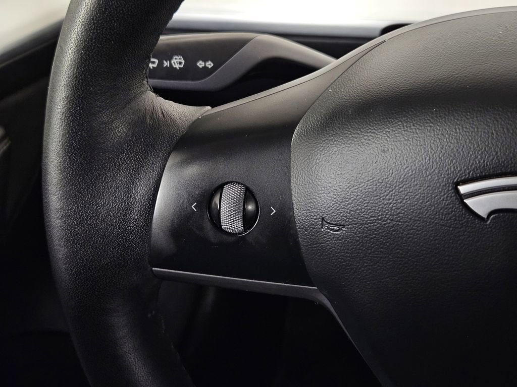 Used 2022 Tesla Model 3 Performance image 17