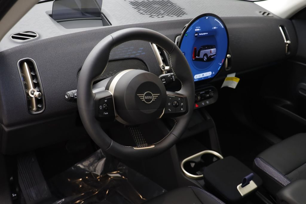 Certified 2025 MINI Cooper Countryman SE image 6