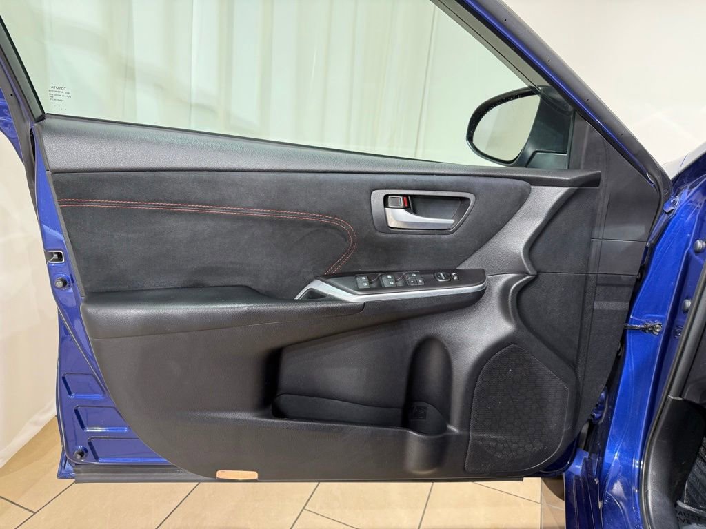 Used 2015 Toyota Camry XSE w/ Moonroof Package FWD image 14