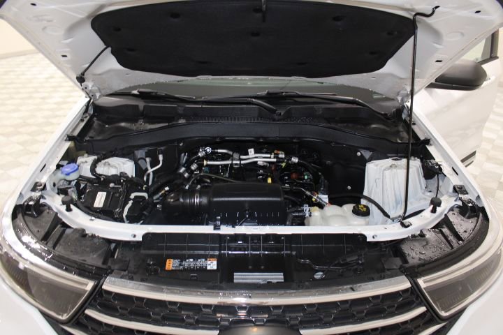 Used 2022 Ford Explorer XLT w/ Equipment Group 202A image 41
