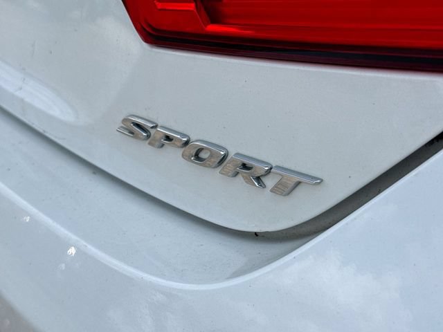Used 2018 Honda Accord Sport image 8