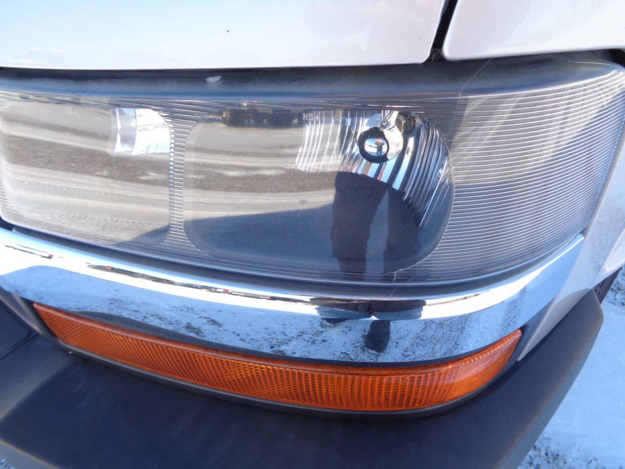 Used 2017 Chevrolet Express 3500 LT w/ LT Preferred Equipment Group image 35