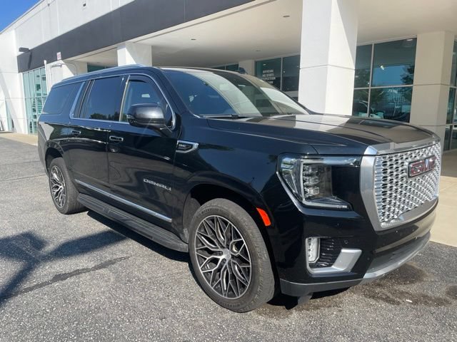 Used 2021 GMC Yukon XL Denali AWD/4WD image 5