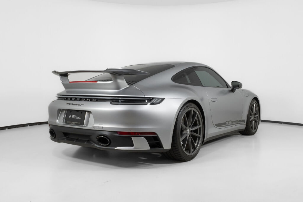 Used 2024 Porsche 911 Carrera T image 8
