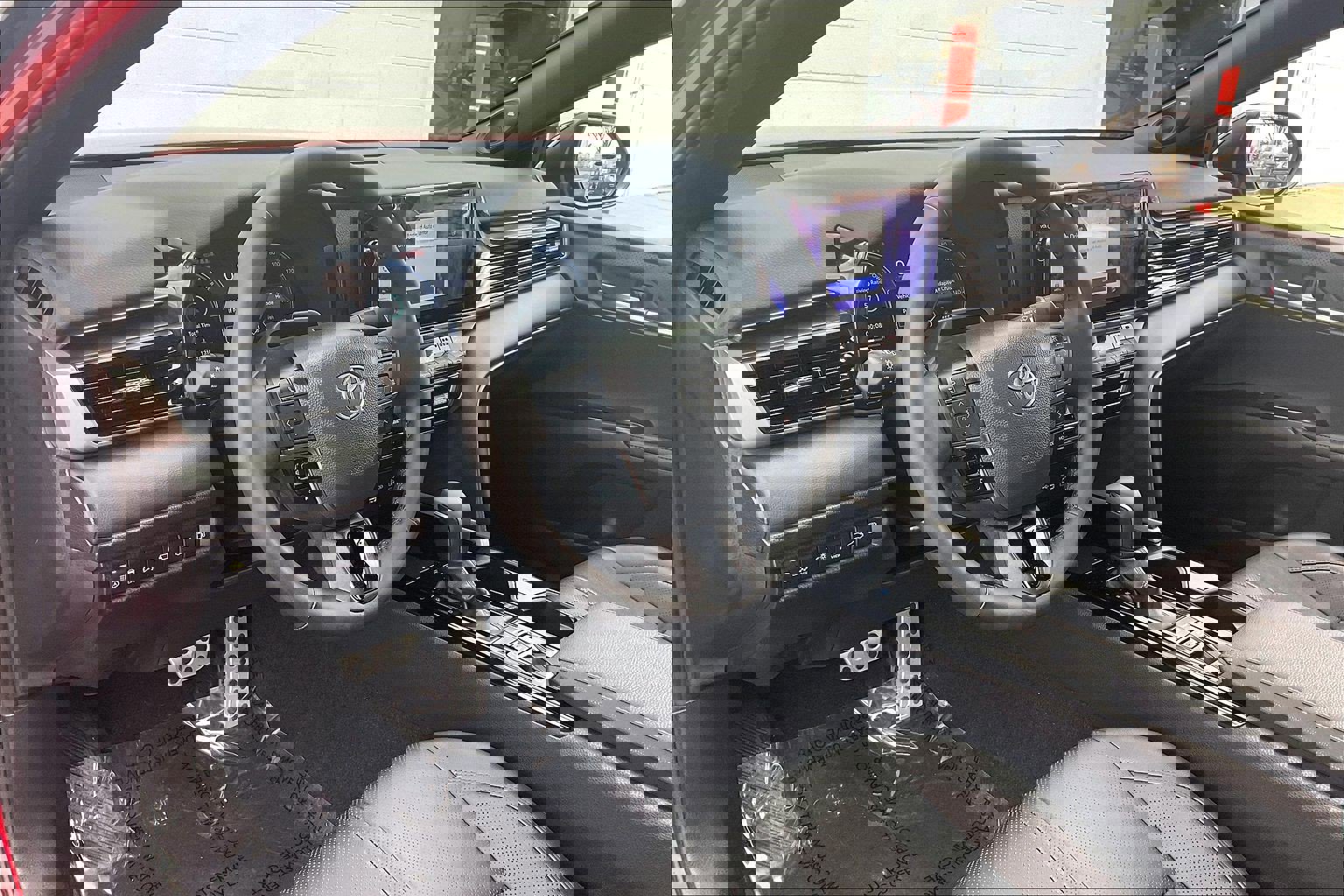 Used 2025 Toyota Camry XSE w/ Premium Plus Package image 18