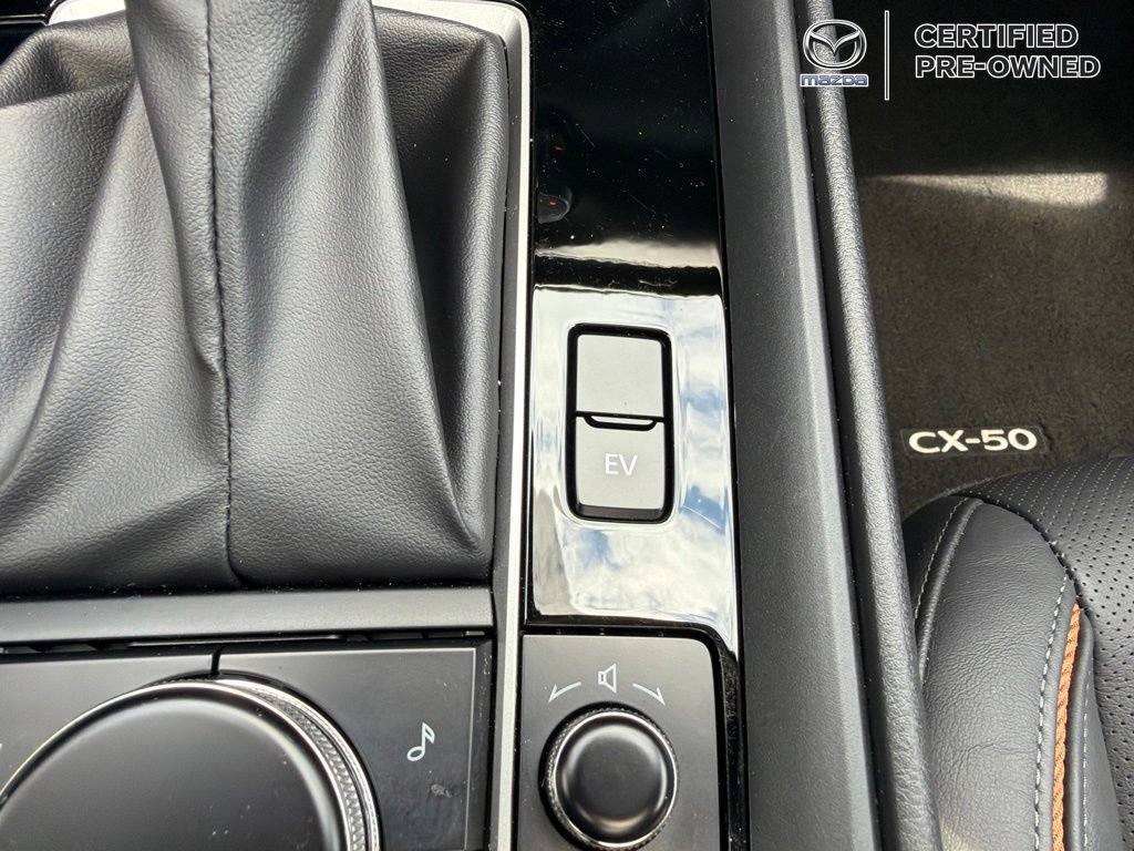 Used 2025 MAZDA CX-50 AWD 2.5 Hybrid w/ Weather Package image 57