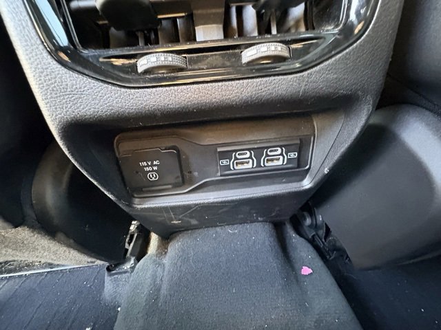 Used 2023 Jeep Grand Cherokee L Laredo image 10