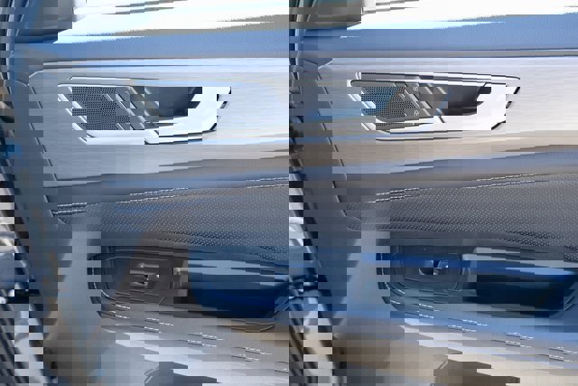 New 2026 Volkswagen Atlas Cross Sport SE image 44