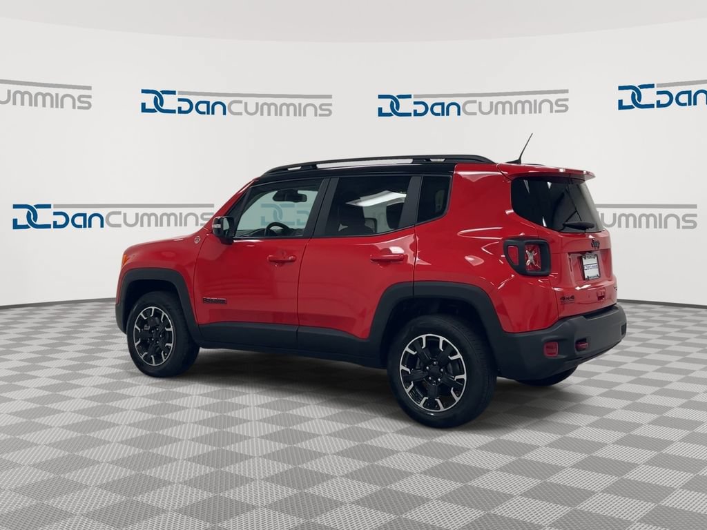 Used 2023 Jeep Renegade Trailhawk AWD/4WD image 6